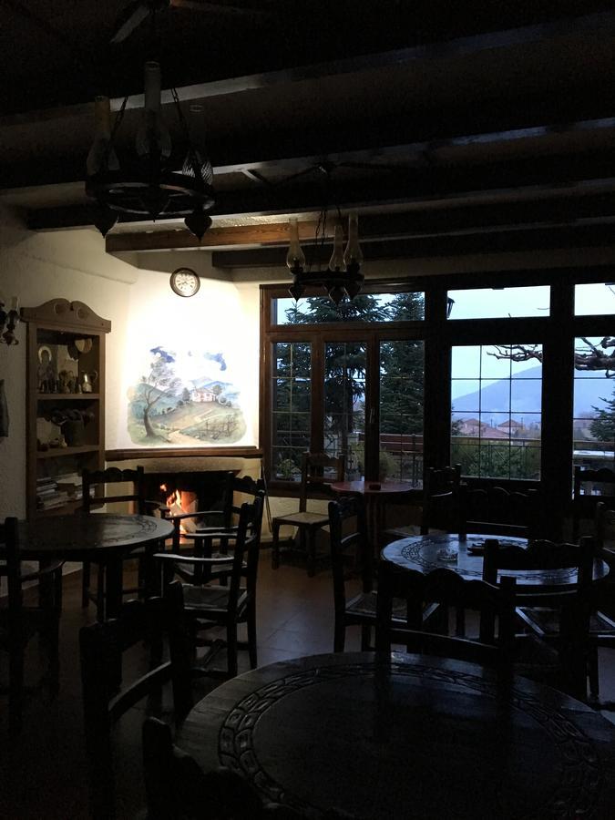 Hotel Makkas Krentis Zewnętrze zdjęcie