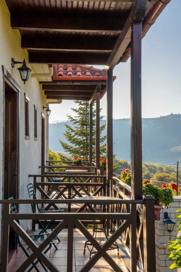 Hotel Makkas Krentis Zewnętrze zdjęcie